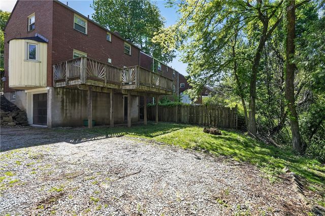 1811 Graham Blvd, Blackridge, PA 15235