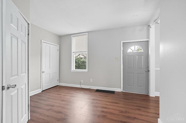 3549 Meadow Avenue, Cheviot, OH 45211