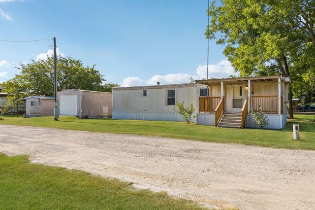 2437 Grapevine Court, Weatherford, TX 76087