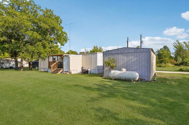 2437 Grapevine Court, Weatherford, TX 76087