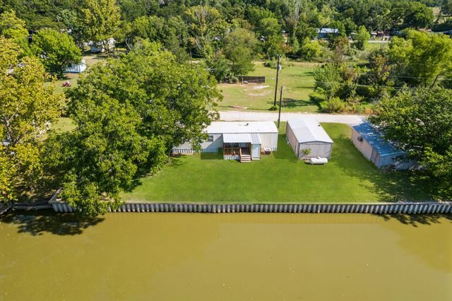 2437 Grapevine Court, Weatherford, TX 76087