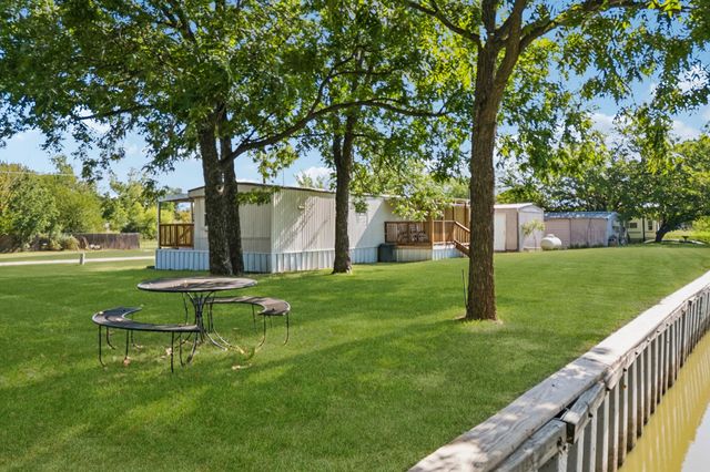 2437 Grapevine Court, Weatherford, TX 76087
