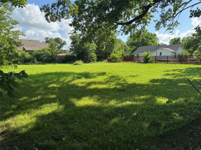 602 Seven Oaks Road, Bonham, TX 75418