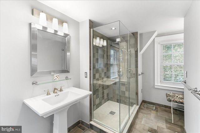 401 GAYLEY ST, Media, PA 19063