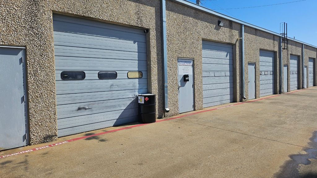 1313 shiloh 105, Garland, TX 75042