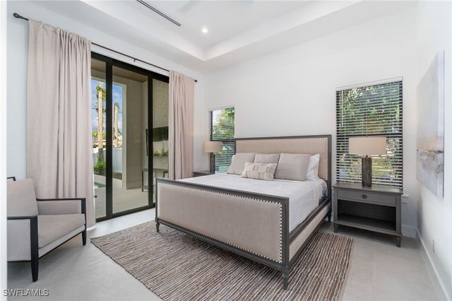 803 96th AVE N, Naples, FL 34108