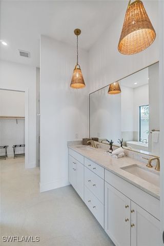 803 96th AVE N, Naples, FL 34108