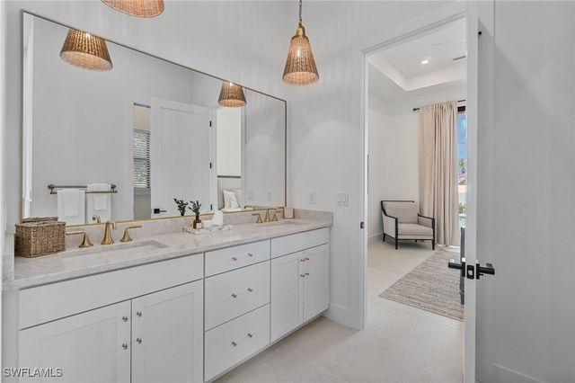 803 96th AVE N, Naples, FL 34108