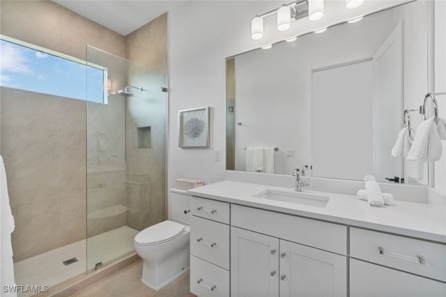 803 96th AVE N, Naples, FL 34108