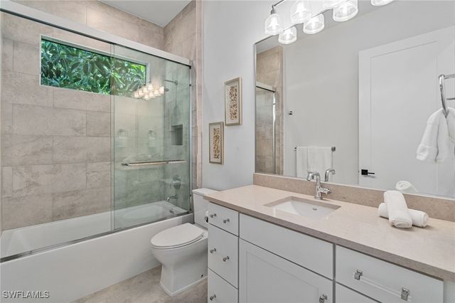 803 96th AVE N, Naples, FL 34108