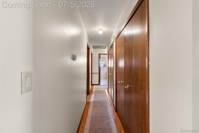 17048 Harbor Hill Drive, Clinton Charter Township, MI 48035