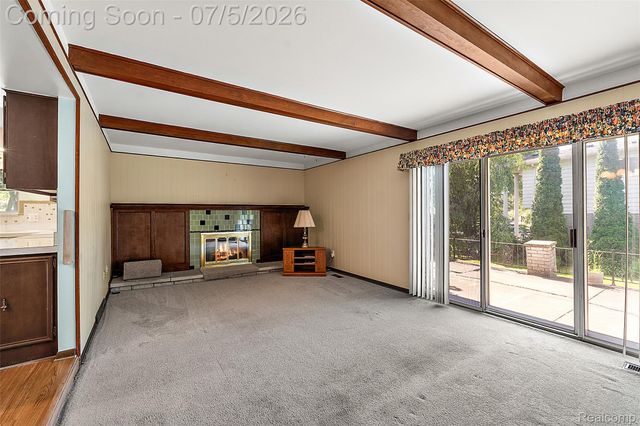 17048 Harbor Hill Drive, Clinton Charter Township, MI 48035