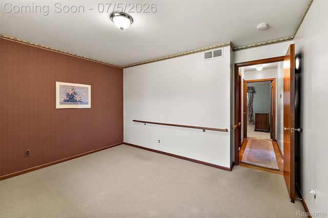 17048 Harbor Hill Drive, Clinton Charter Township, MI 48035
