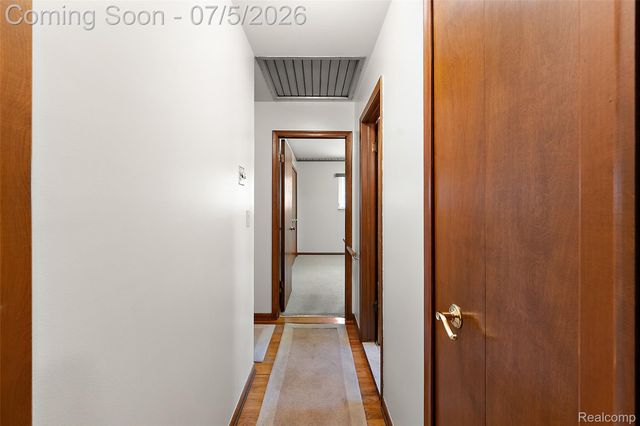 17048 Harbor Hill Drive, Clinton Charter Township, MI 48035
