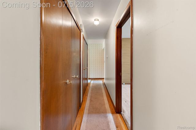 17048 Harbor Hill Drive, Clinton Charter Township, MI 48035