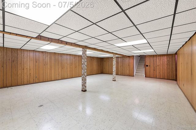 17048 Harbor Hill Drive, Clinton Charter Township, MI 48035
