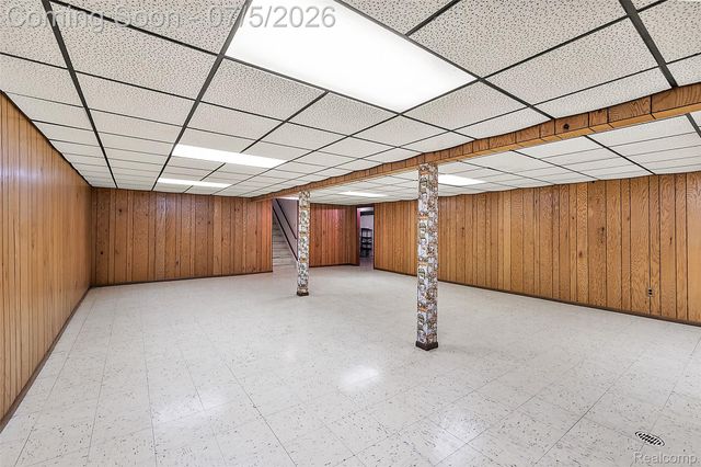 17048 Harbor Hill Drive, Clinton Charter Township, MI 48035