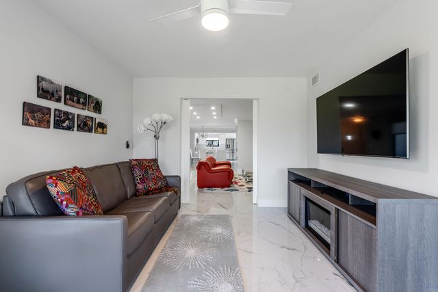 15822 Loch Maree Lane 3203, Delray Beach, FL 33446