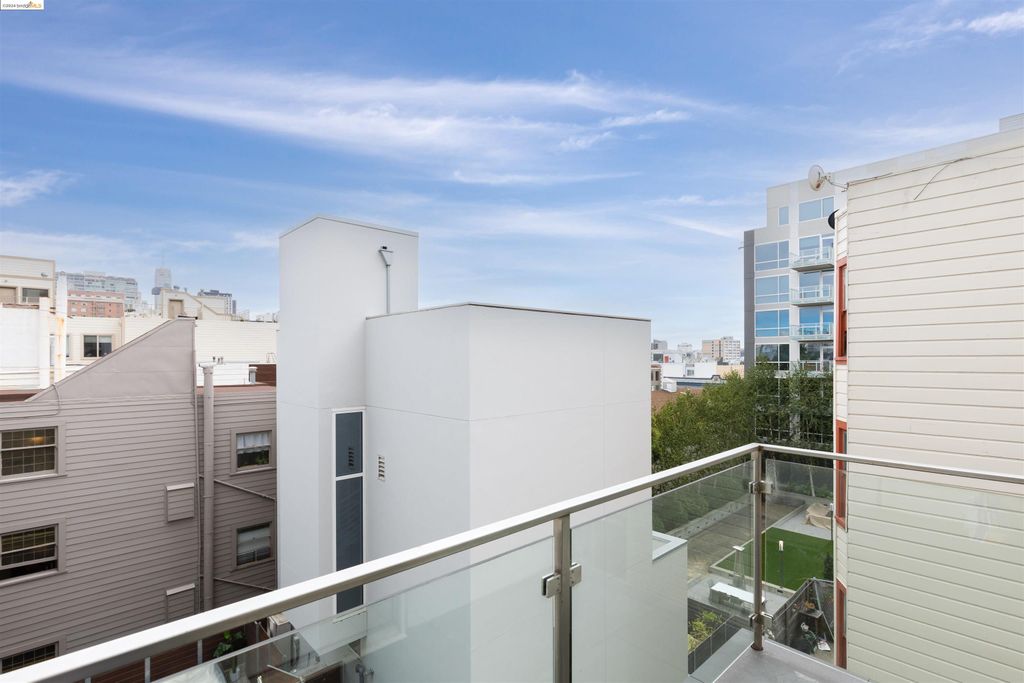 property-img