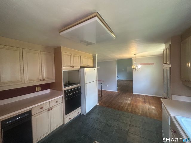 34 Brookside Road, Newington, CT 06111
