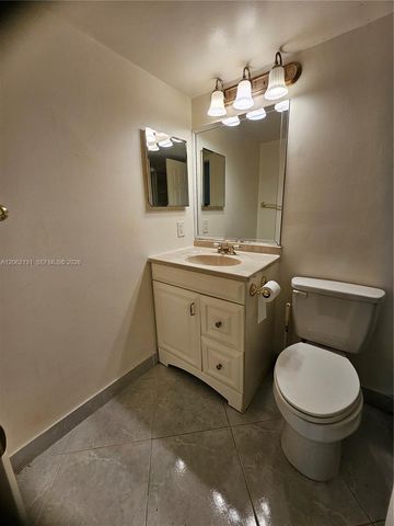559 N Mansfield N 559, Boca Raton, FL 33434