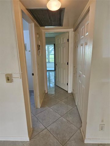 559 N Mansfield N 559, Boca Raton, FL 33434