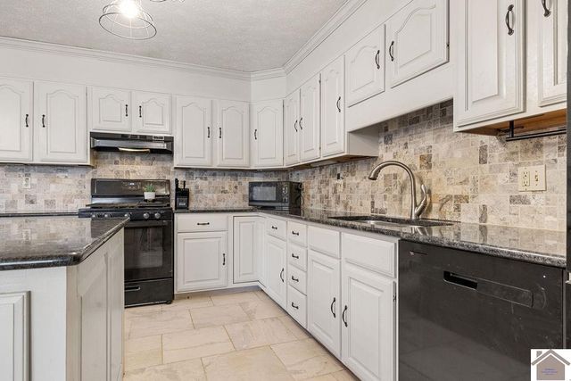 671 Elderberry Lane, Mayfield, KY 42066