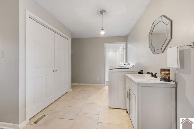 671 Elderberry Lane, Mayfield, KY 42066