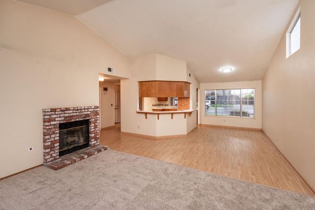 1604 January Dr, Modesto, CA 95358