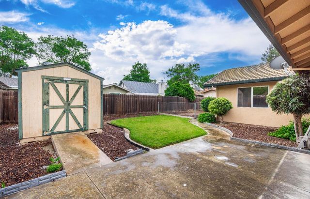 1604 January Dr, Modesto, CA 95358