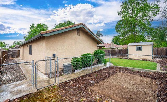 1604 January Dr, Modesto, CA 95358