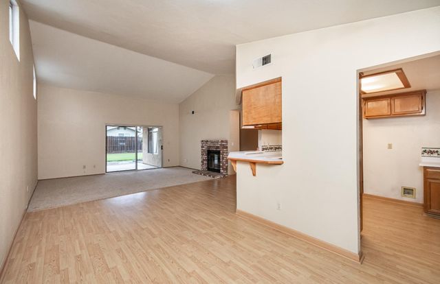 1604 January Dr, Modesto, CA 95358