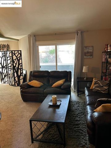2829 Winding Lane Upper, Antioch, CA 94531