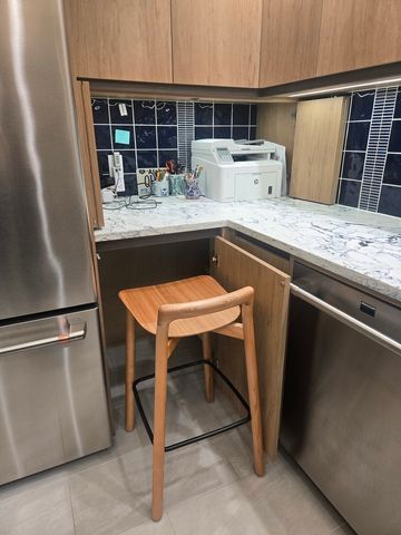 400 E Randolph Street 2417, Chicago, IL 60601