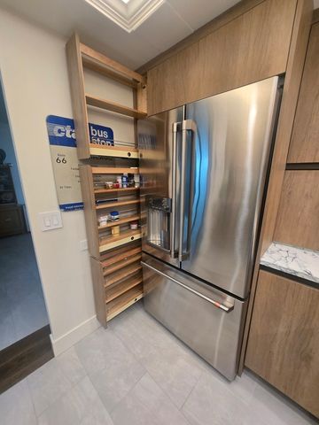 400 E Randolph Street 2417, Chicago, IL 60601