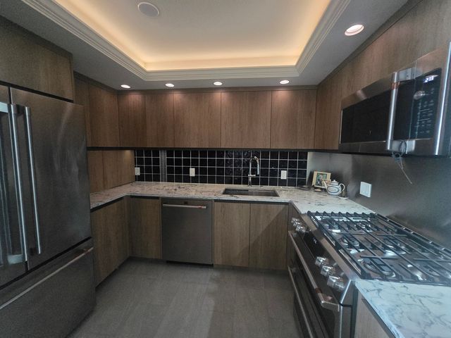 400 E Randolph Street 2417, Chicago, IL 60601