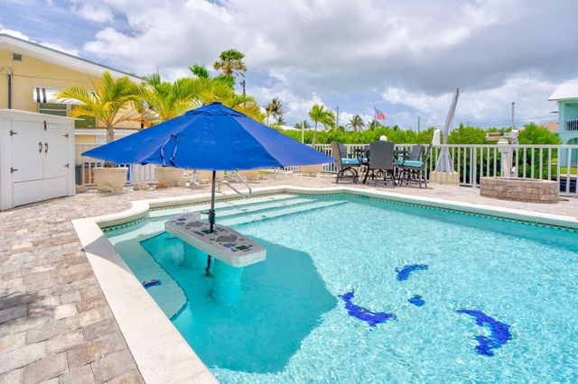 30366 Falcon Lane, Big Pine Key, FL 33043
