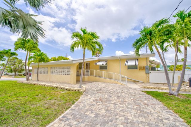30366 Falcon Lane, Big Pine Key, FL 33043