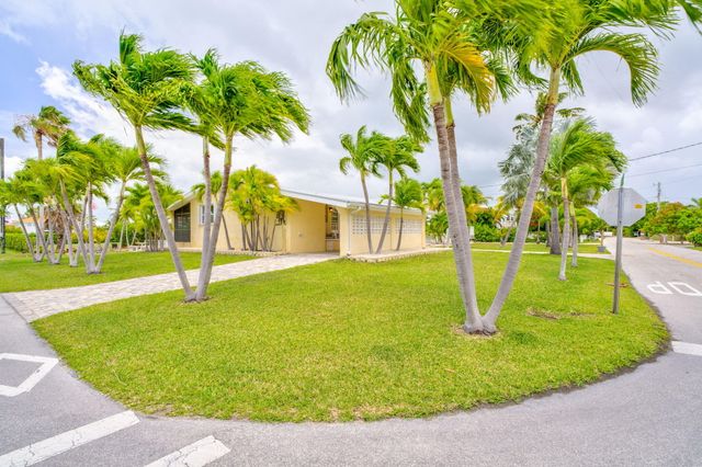 30366 Falcon Lane, Big Pine Key, FL 33043