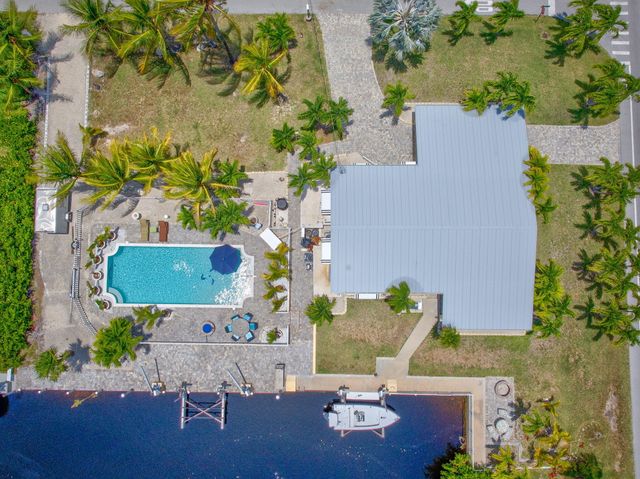 30366 Falcon Lane, Big Pine Key, FL 33043