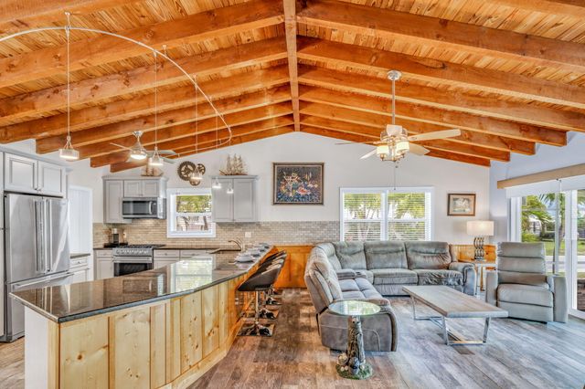 30366 Falcon Lane, Big Pine Key, FL 33043