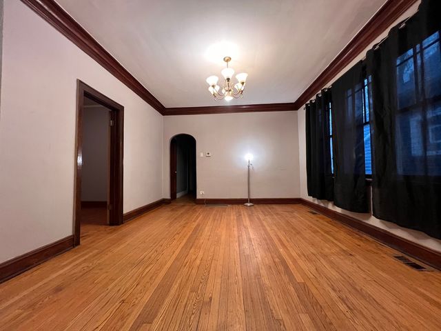 11949 S Lafayette Avenue, Chicago, IL 60628