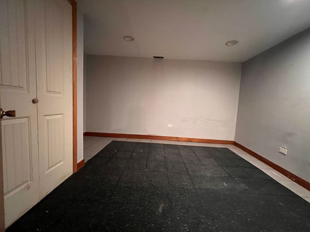 11949 S Lafayette Avenue, Chicago, IL 60628