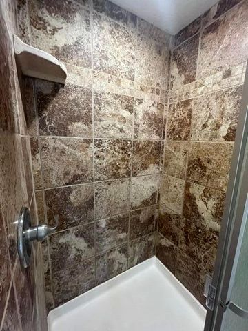 75 W Columbus Street, Lithopolis, OH 43136