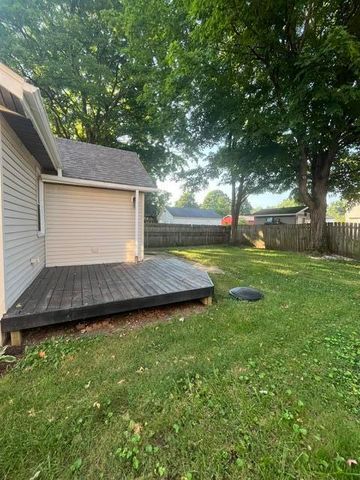 75 W Columbus Street, Lithopolis, OH 43136