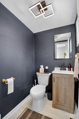 106 Clark Street, Reinbeck, IA 50669