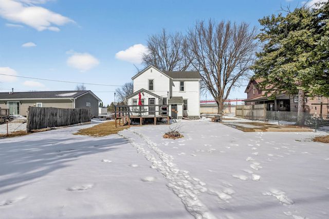 106 Clark Street, Reinbeck, IA 50669