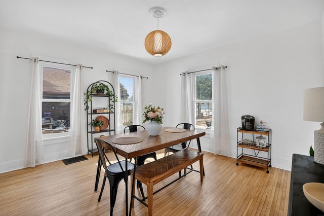 106 Clark Street, Reinbeck, IA 50669