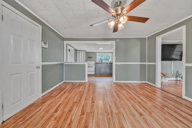 215 CIRCLE DR, Rocky Mount, VA 24151
