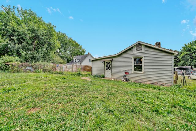 215 CIRCLE DR, Rocky Mount, VA 24151